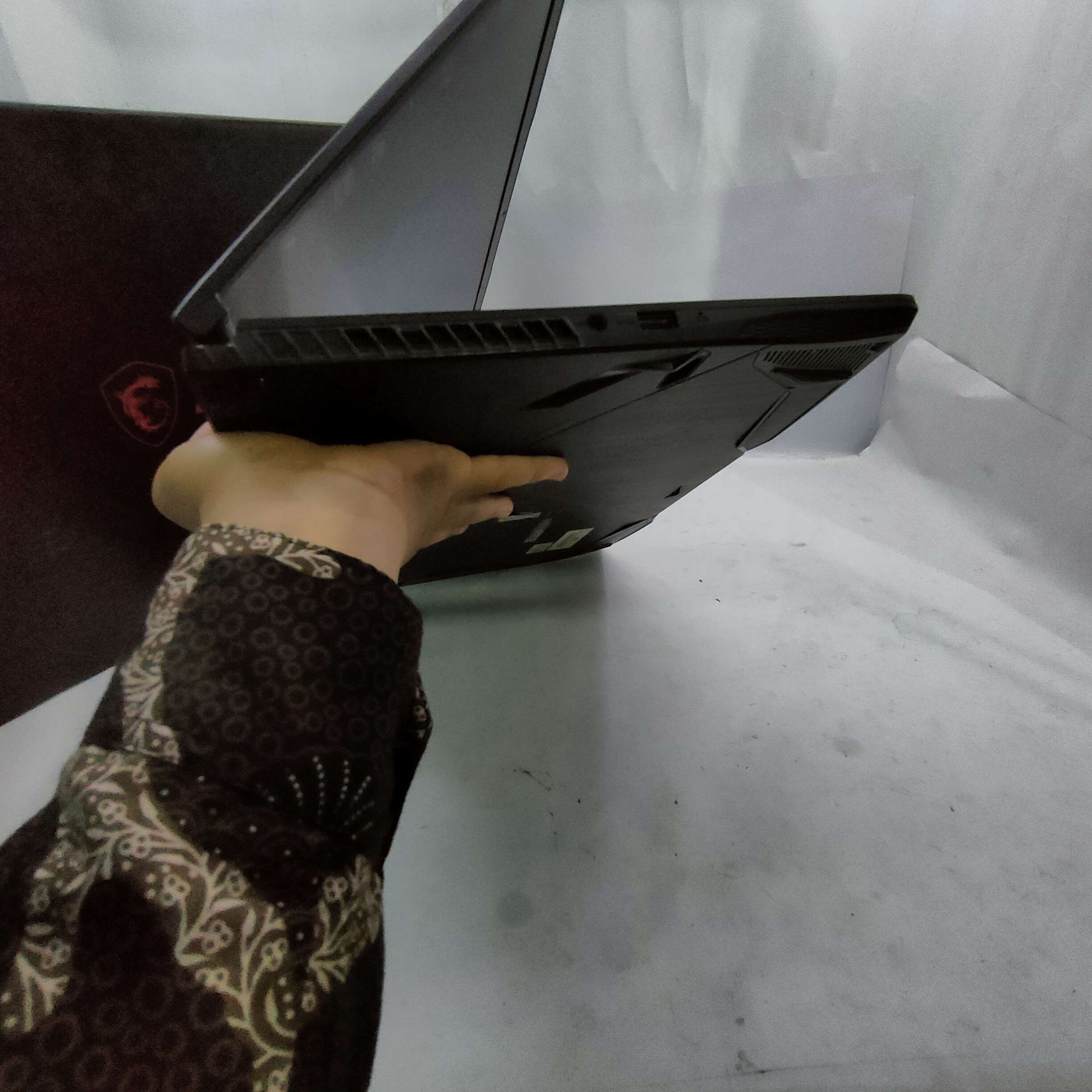 Laptop Gaming MSI Thin GF63 - Nvidia RTX 3050 Core i7 11800H 144Hz