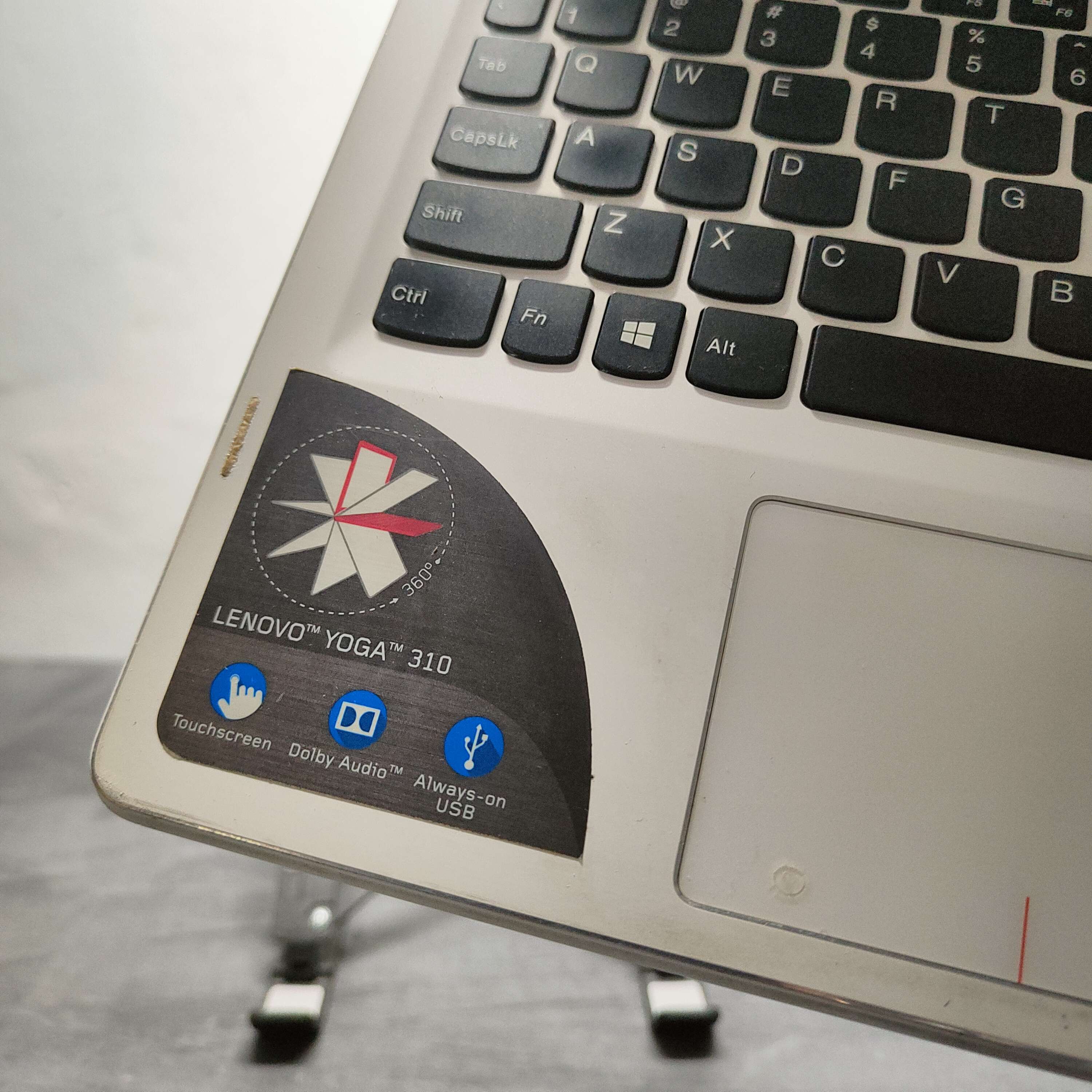 Lenovo yoga TOUCHSCREEN 310 (2016) Intel Celeron N3350 Ram 4 SSD 128