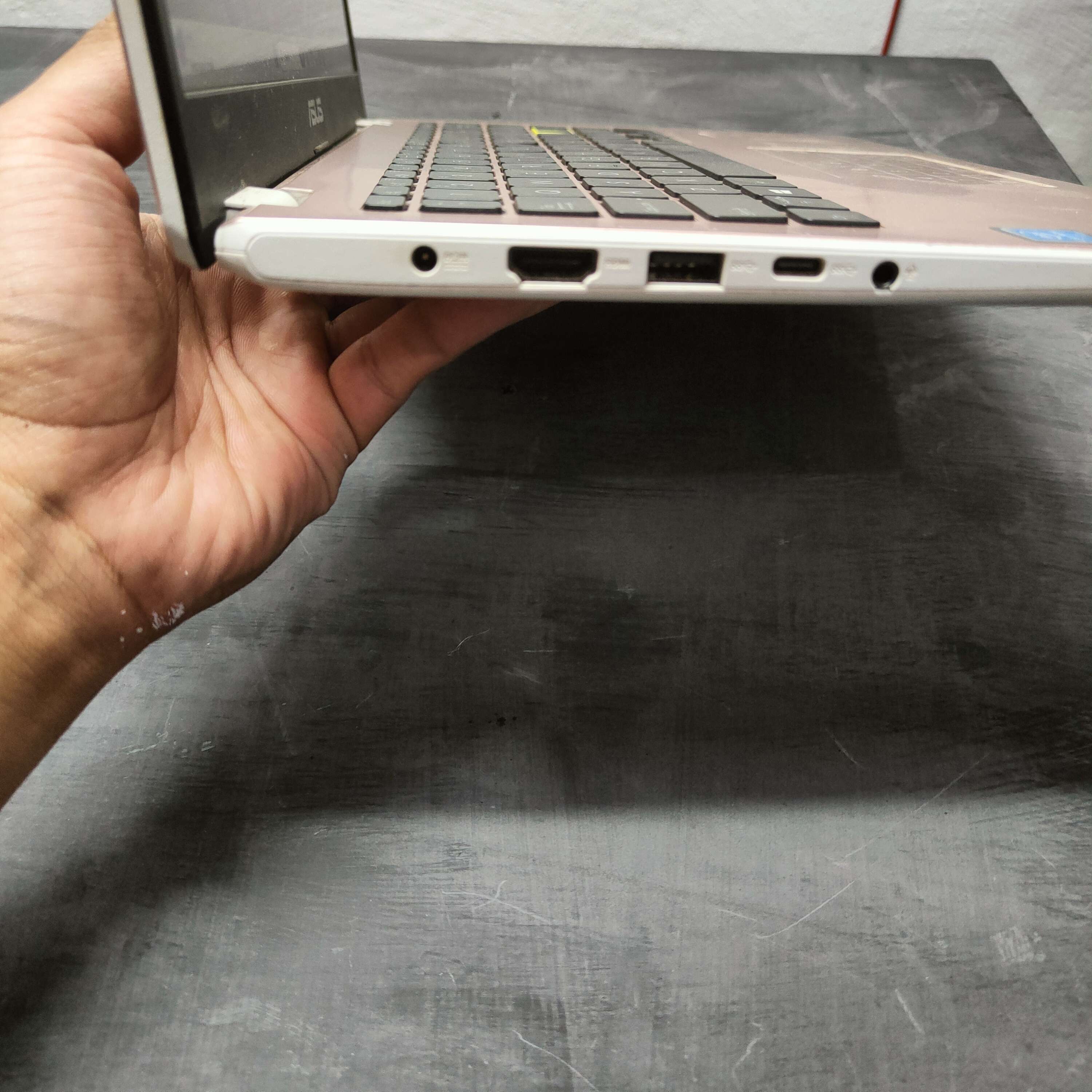 ASUS VIVOBOOK E410M INTEL CELERON N4020 RAM 4GB SSD 256GB 2020 Warna Pink