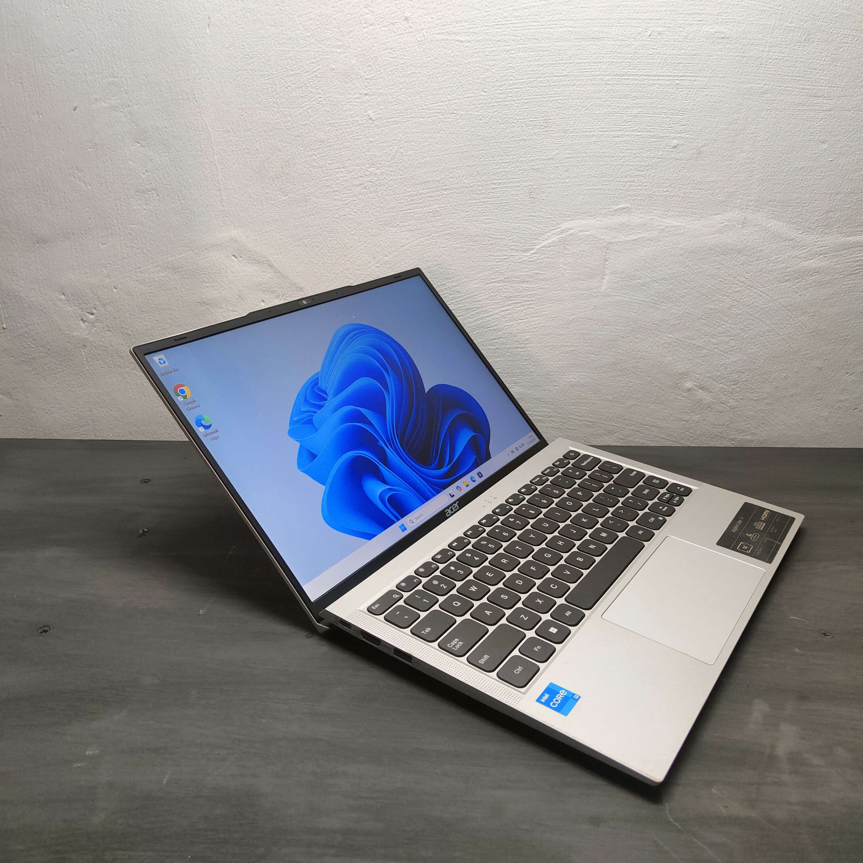 Acer Intel Core i3 GEN 12 Aspire AL14-51M Ram 8 SSD 256 (2024)