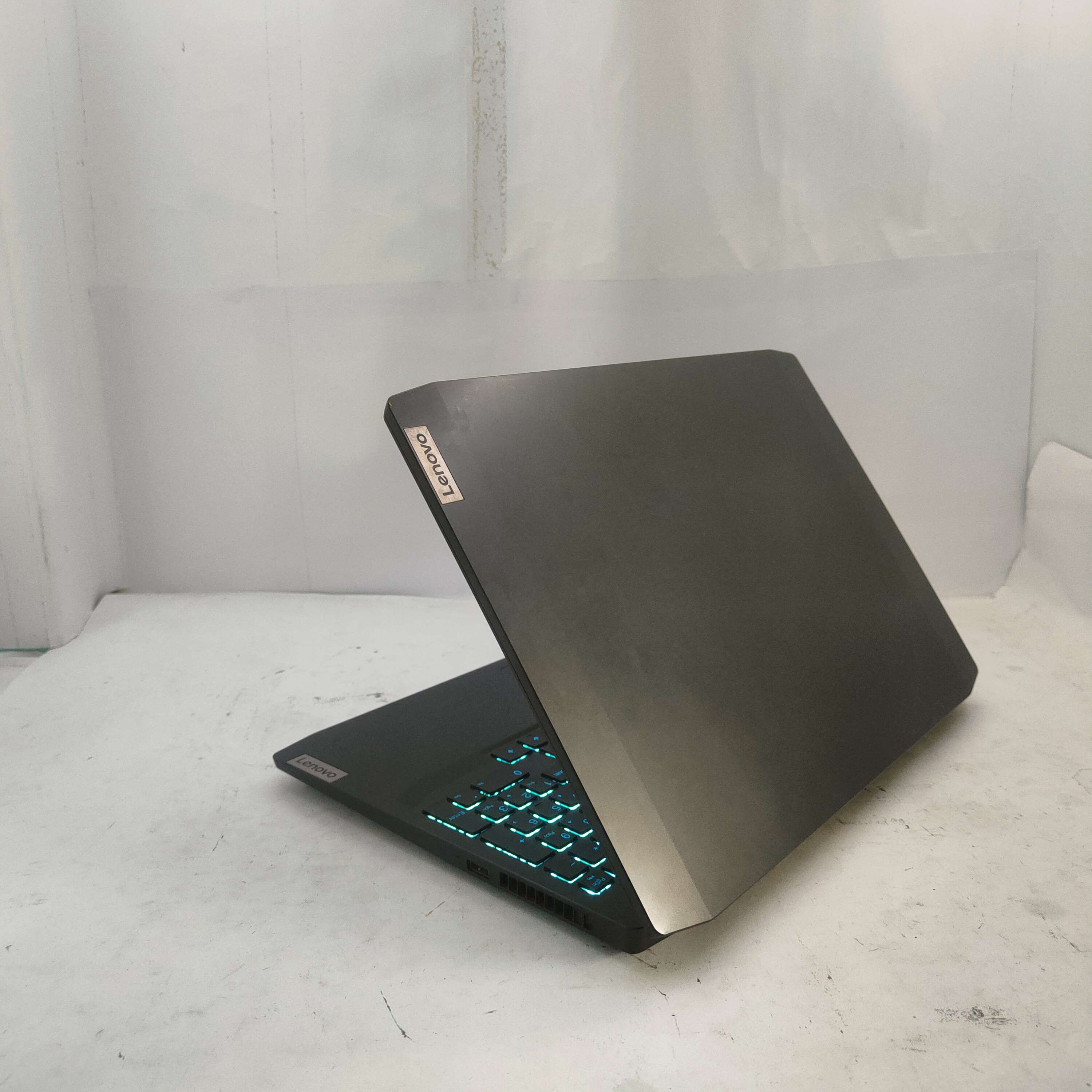 Lenovo Ideapad Gaming 3 - Nvidida GTX 1650 TI AMD Ryzen 7 4800H