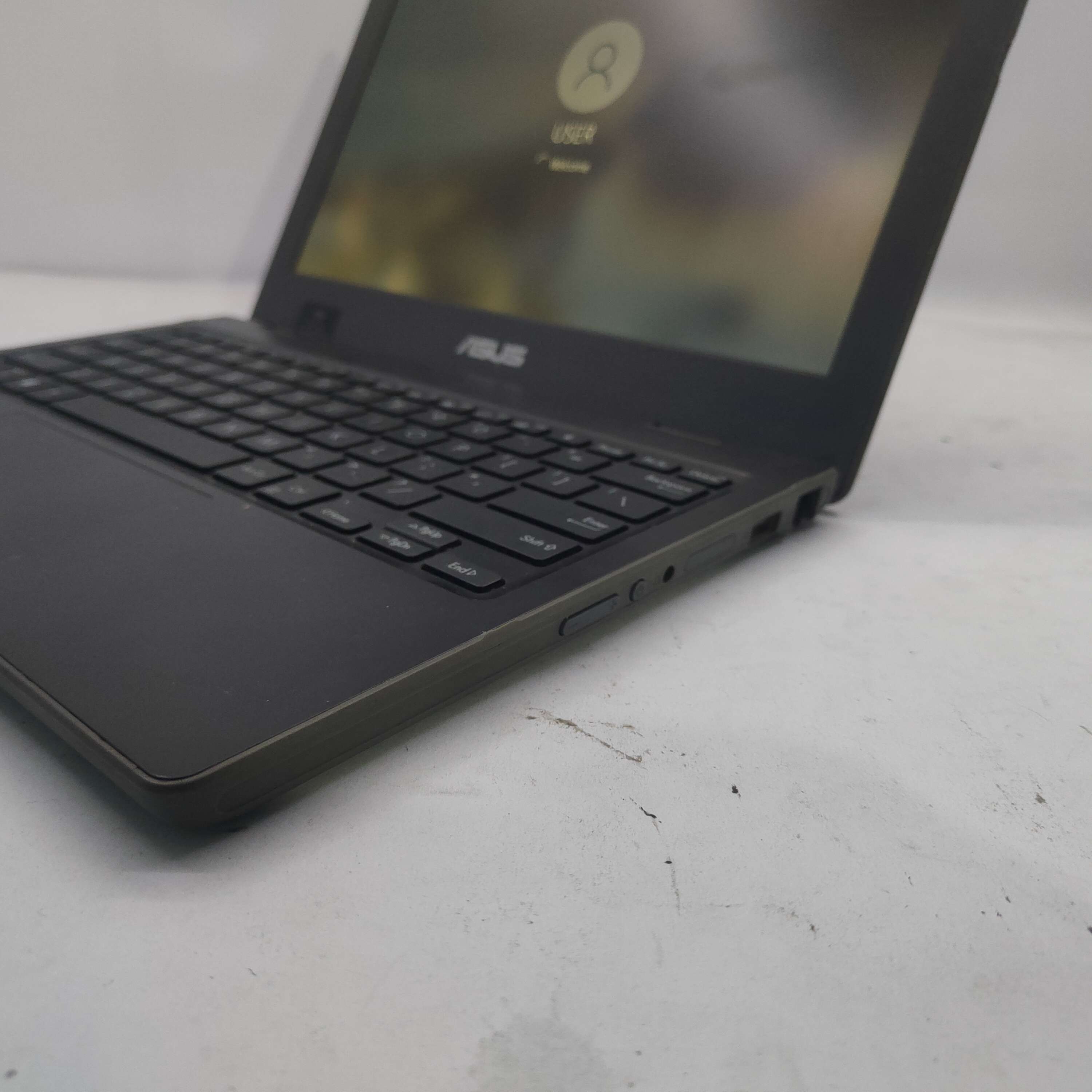 Mulus - Asus BR1100CK