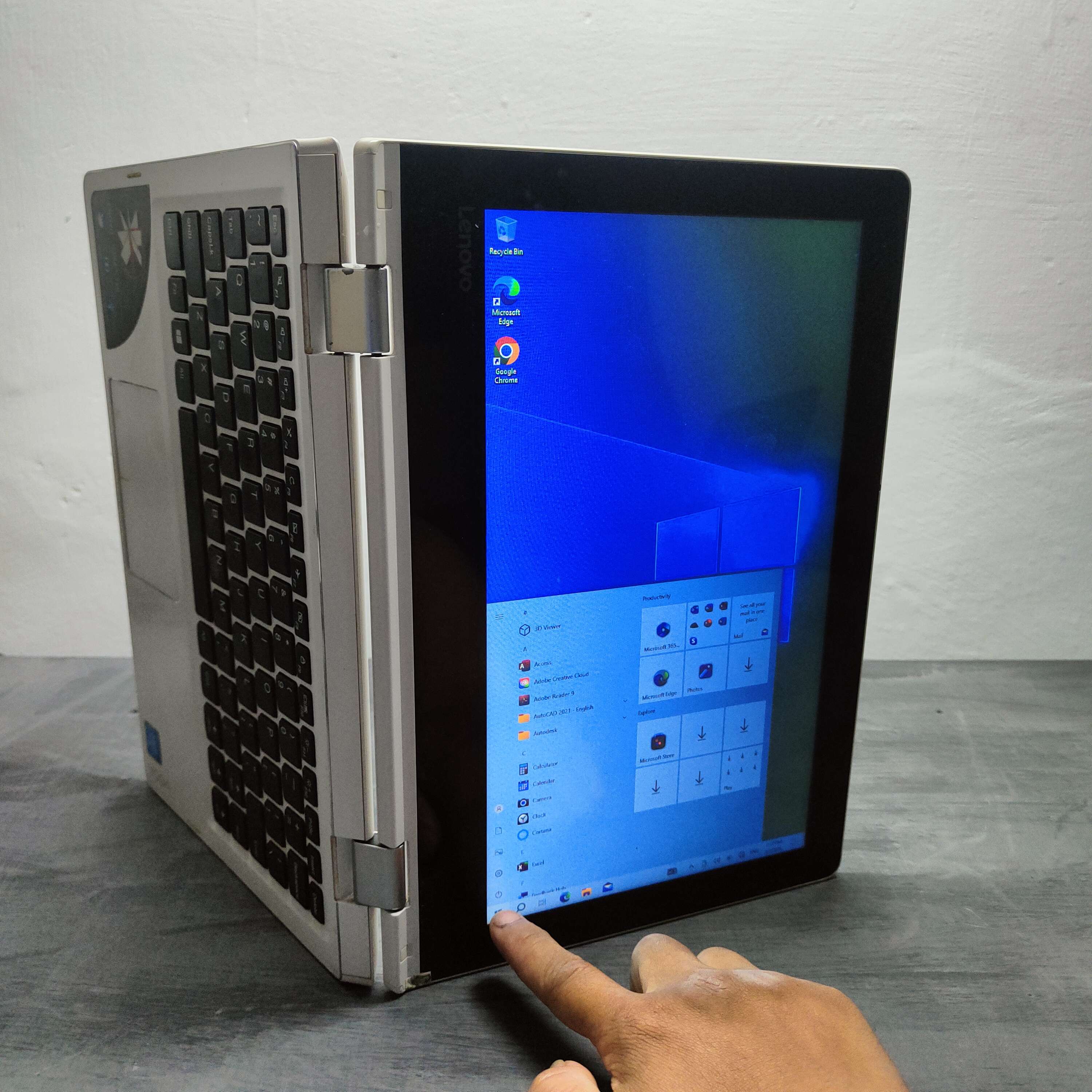 Lenovo yoga TOUCHSCREEN 310 (2016) Intel Celeron N3350 Ram 4 SSD 128