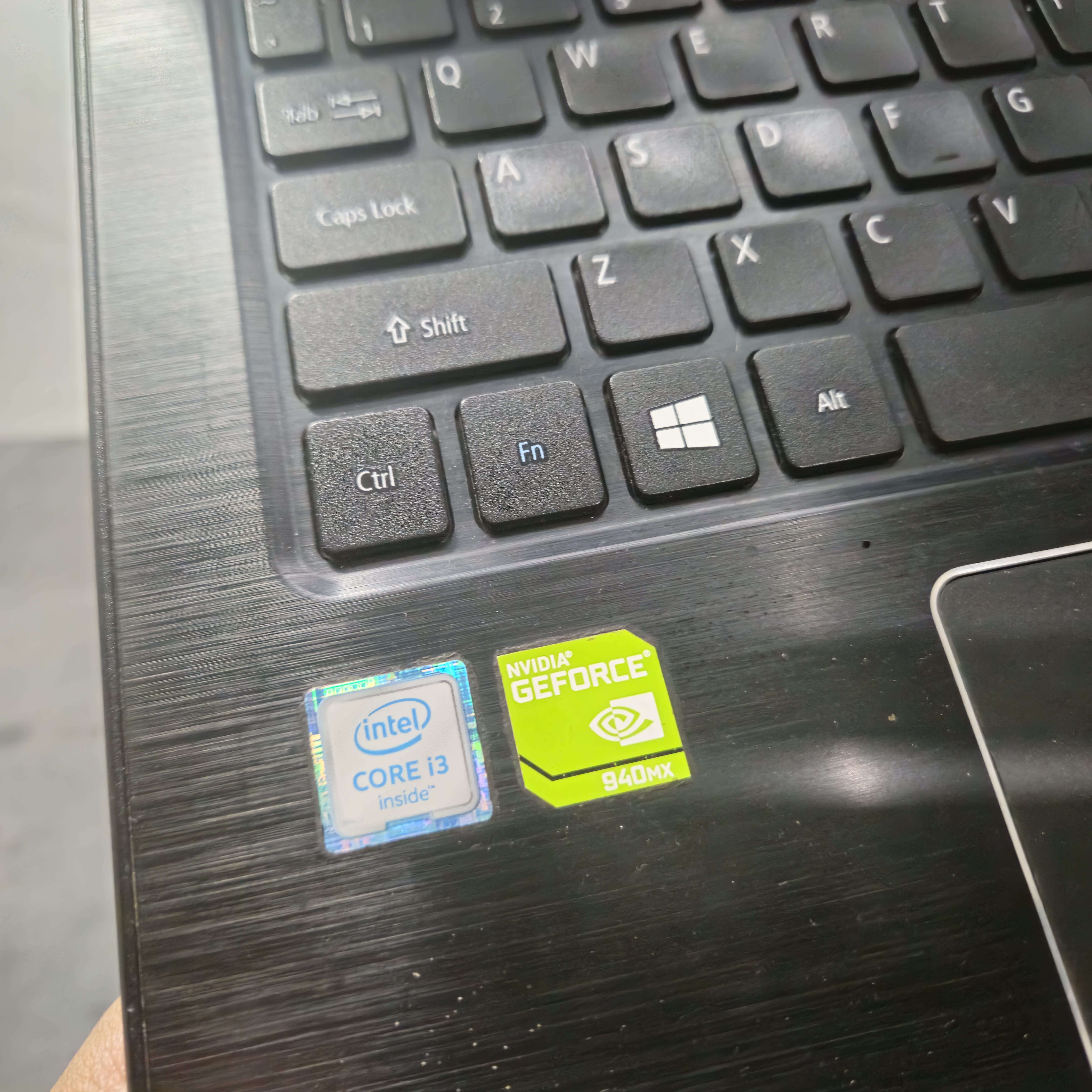 ACER a514 double grafis CORE i3 gen 6 Nvidia 940MX RAM 8GB