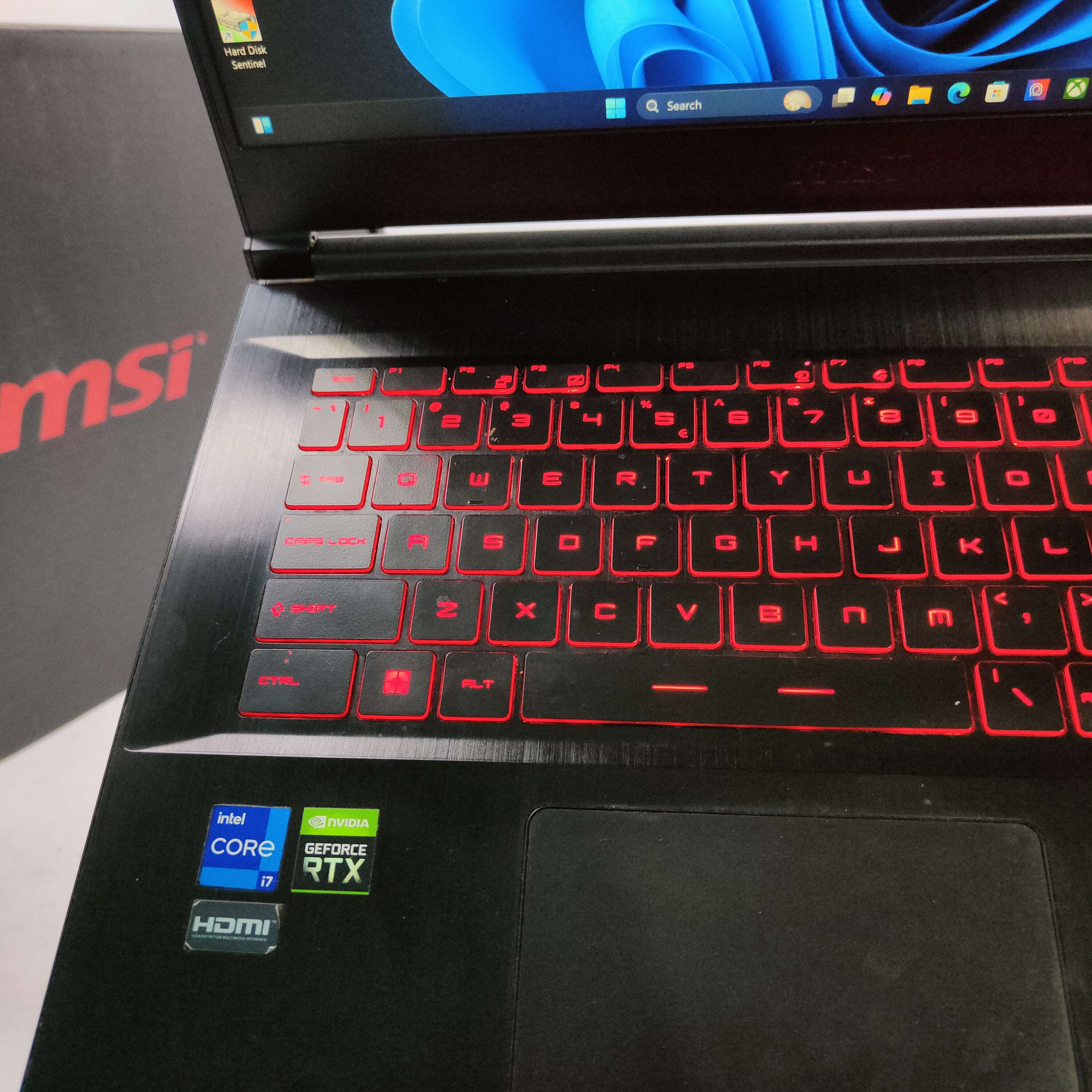 Laptop Gaming MSI Thin GF63 - Nvidia RTX 3050 Core i7 11800H 144Hz