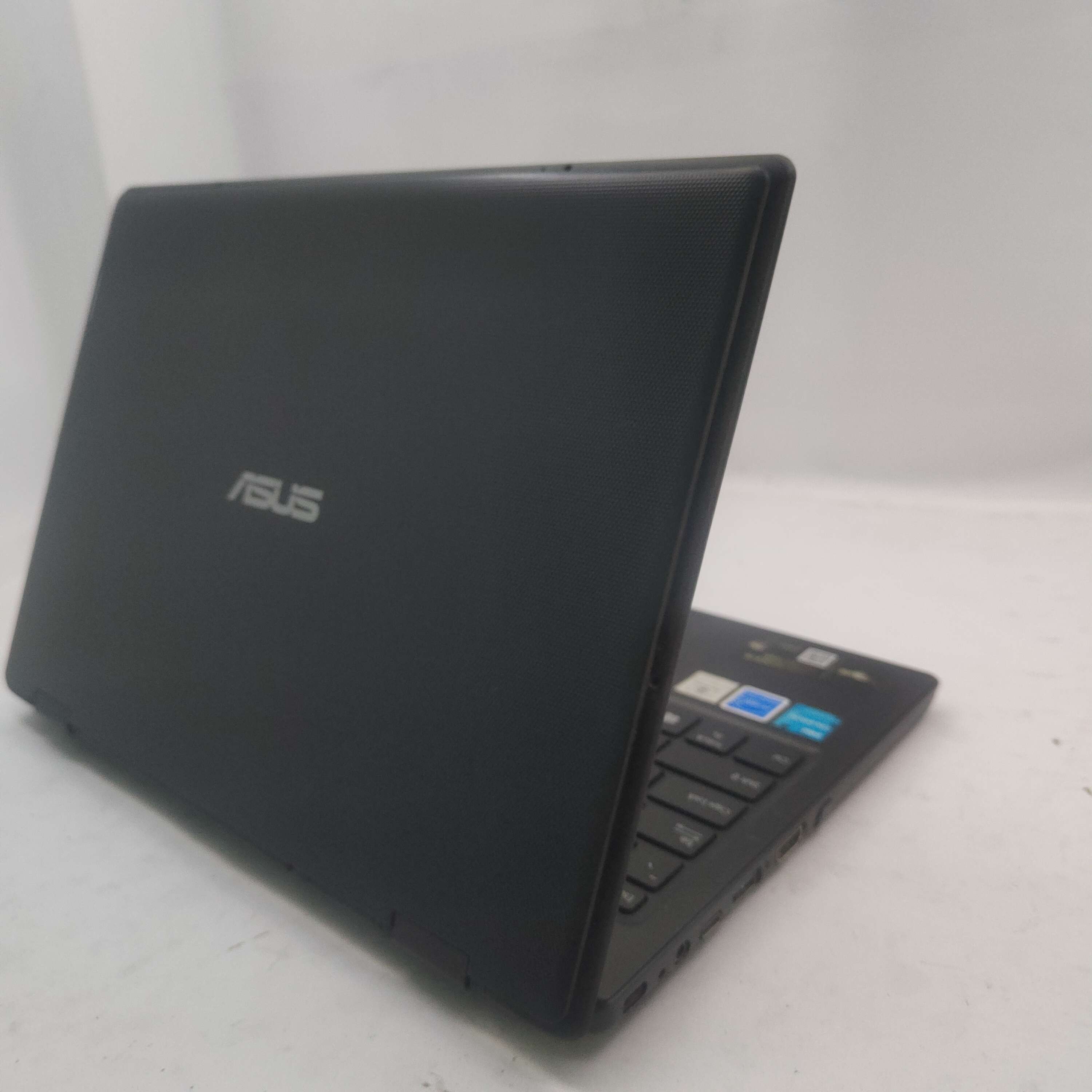 1,3jt Udah bisa bawa pulang ASUS BR1100CK