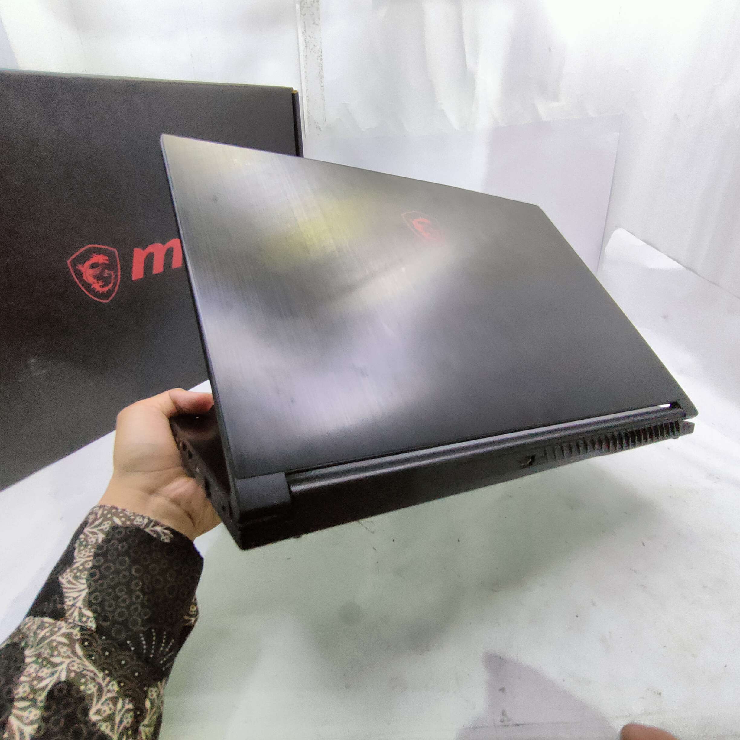 Laptop Gaming MSI Thin GF63 - Nvidia RTX 3050 Core i7 11800H 144Hz
