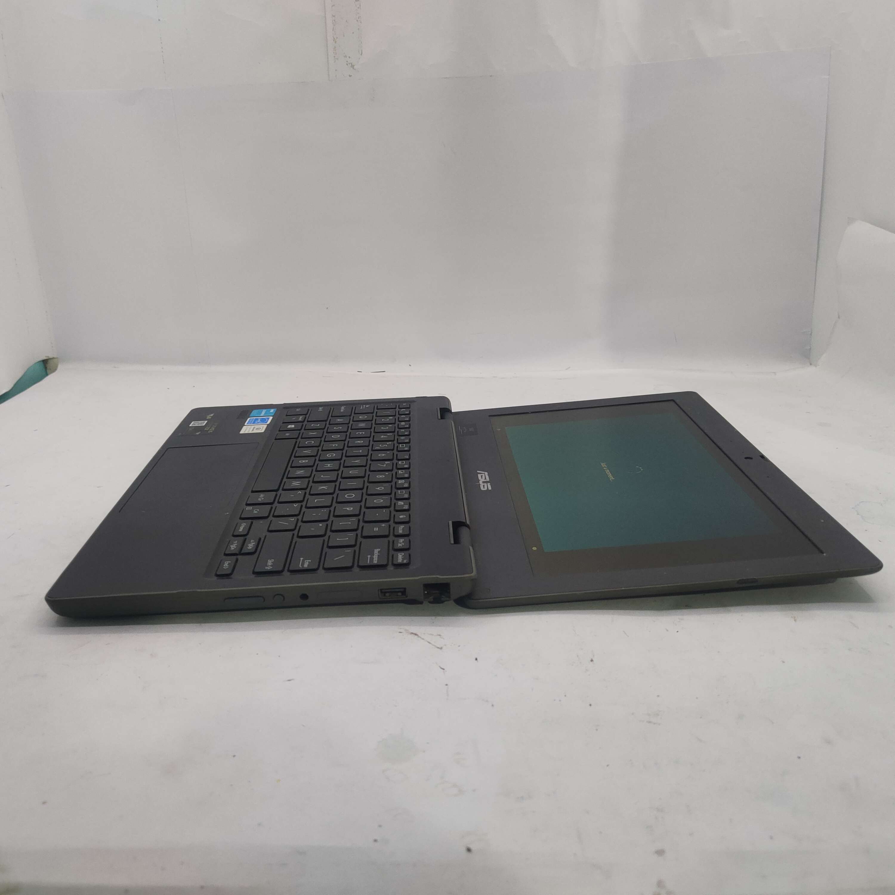 Mulus - Asus BR1100CK